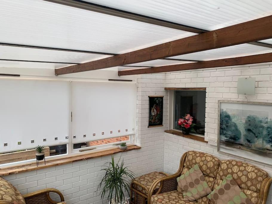 Mikes At Menai - Stylish & Spacious 3 Bed House In Menai Bridge. Kültér fotó