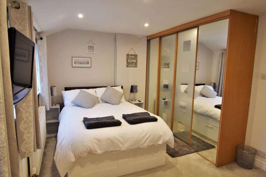 Mikes At Menai - Stylish & Spacious 3 Bed House In Menai Bridge. Kültér fotó